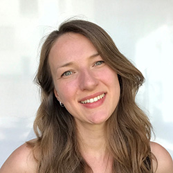 pmooe_Portrait_workbox_Julia-Kaltenboeck