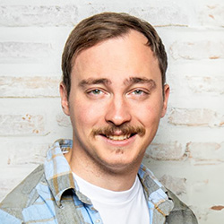 pmooe_Portrait_greenbox_Florian-Weixlbaumer