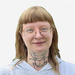 pmooe_Portrait_bluebox_Clara-Eckert