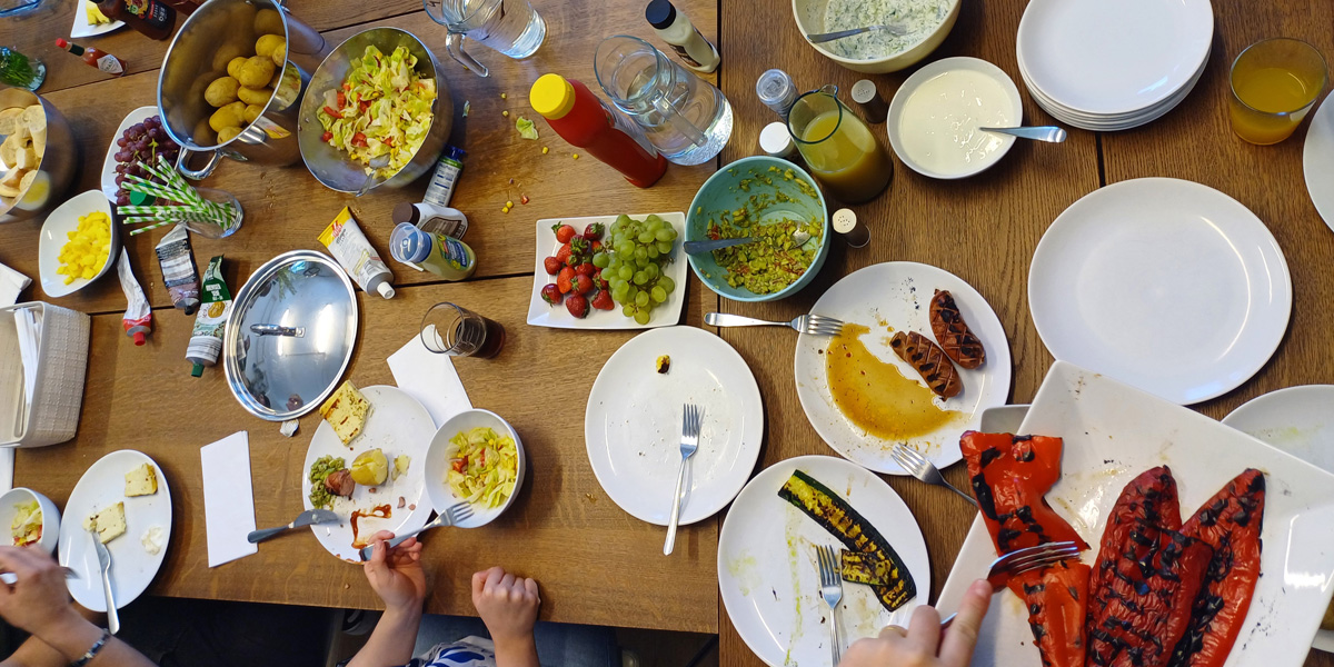 Sommerfest start.box Titelbild Gedeckter Tisch